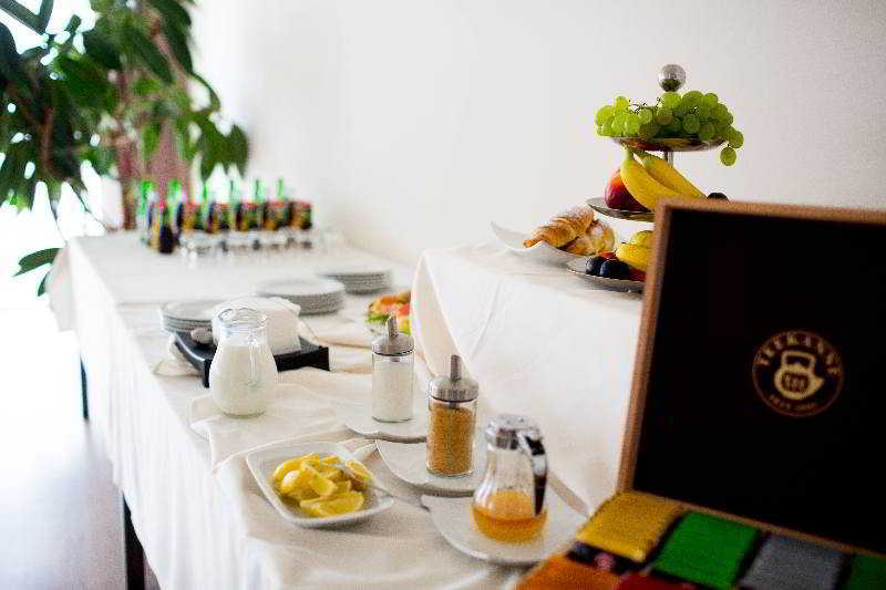 Modra Stodola Contactless Check-In Otel Horoměřice Dış mekan fotoğraf